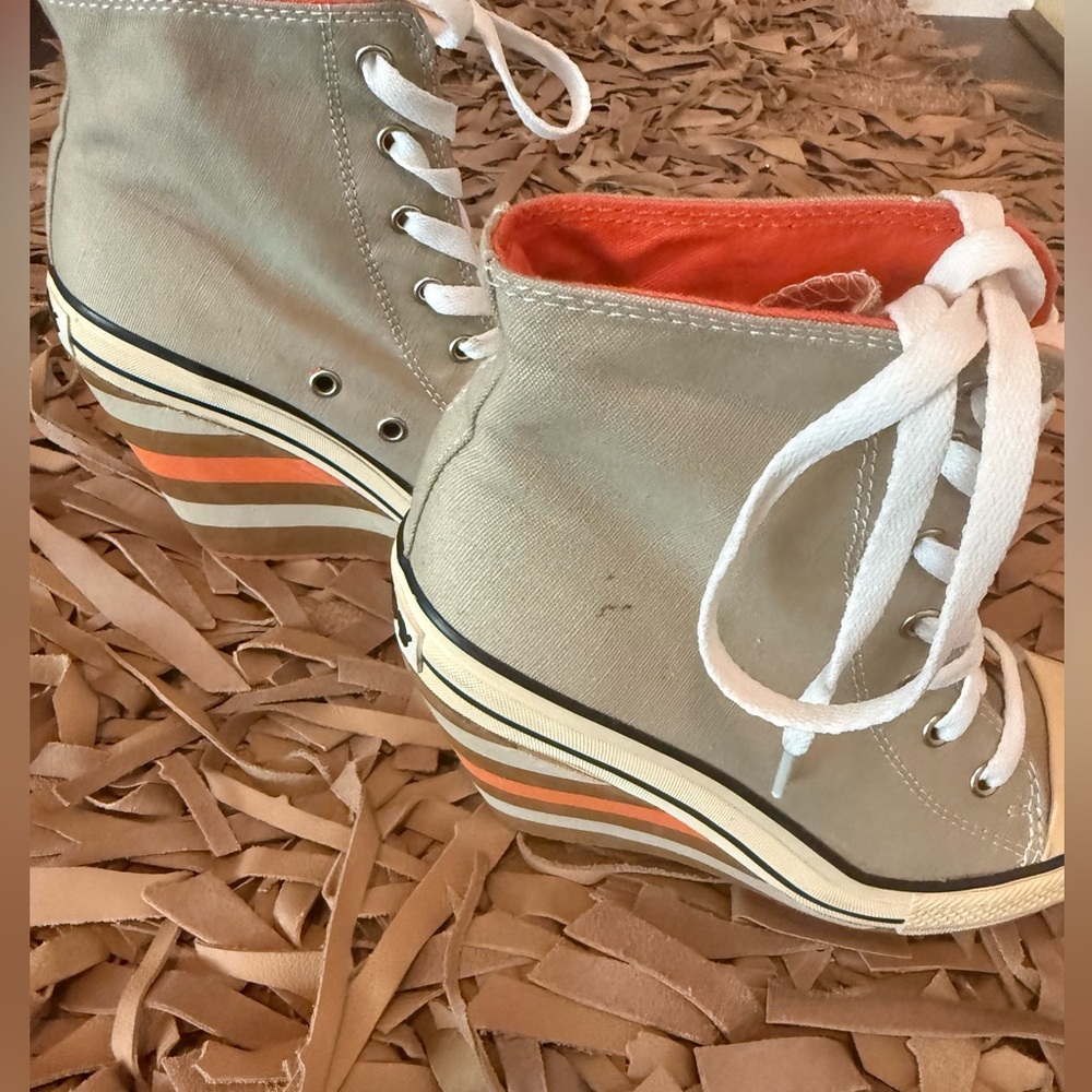 Rock & Candy Beige Wedge Sneakers with Orange Accents - Picture 5 of 10